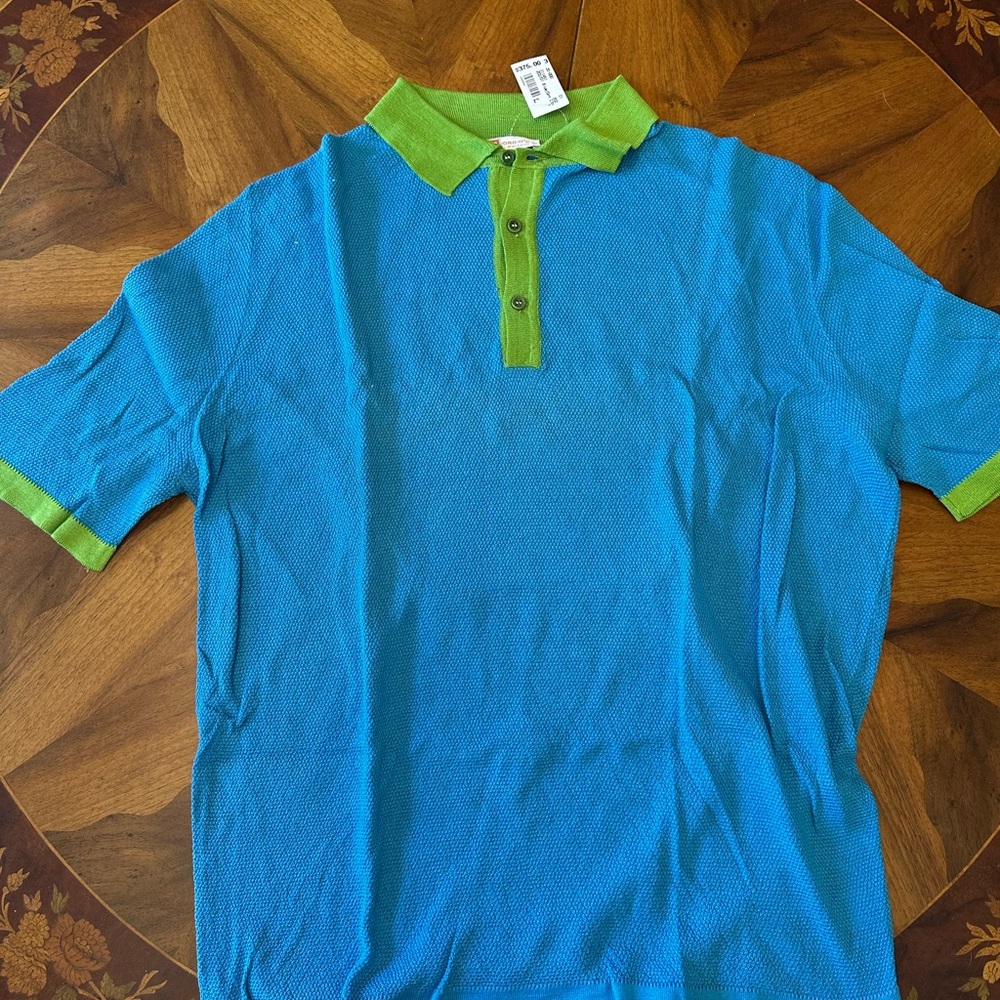 Blue and Green Dress Shirt with Vibrant Contrast